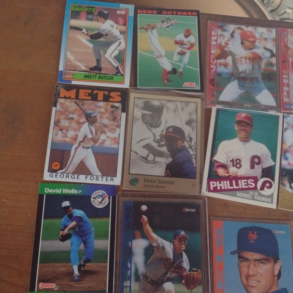 Assorted Baseball Trading Cards Set - Picture 5 of 5